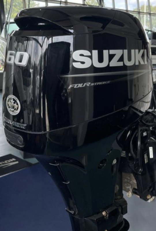 Мотор лодочный Suzuki DF60A Мотор лодочный Suzuki DF60A