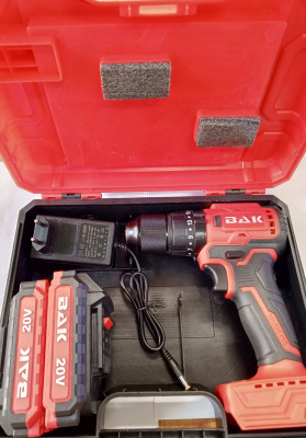 Аккумуляторный шуруповерт ВАК BL 45N/M 13mm 0-3000/min 0-500/min